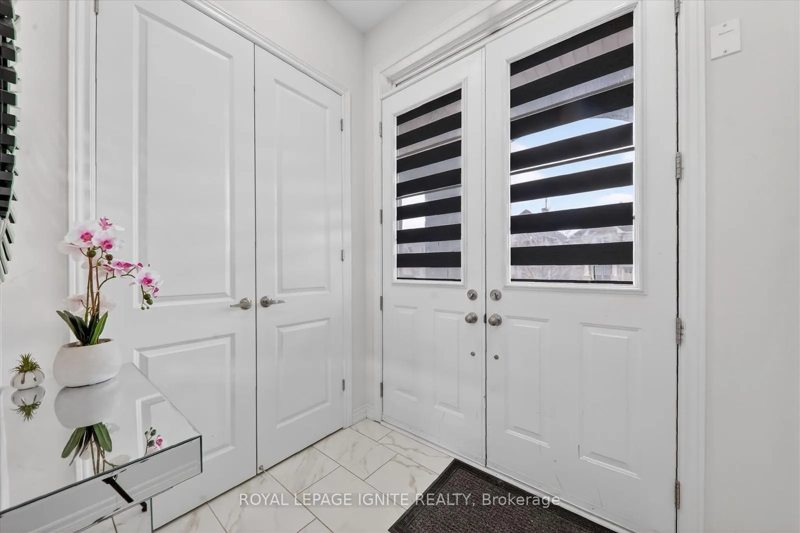 Photo 9 of 308 Windfields Farm Drive W, Oshawa, Windfields — HOMEH