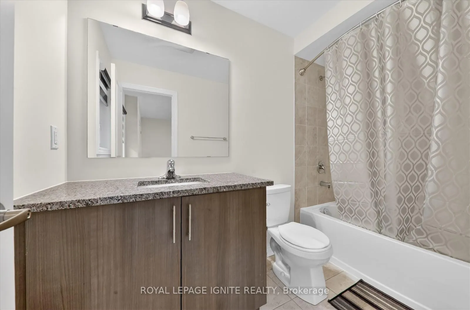 Photo 34 of 308 Windfields Farm Drive W, Oshawa, Windfields — HOMEH