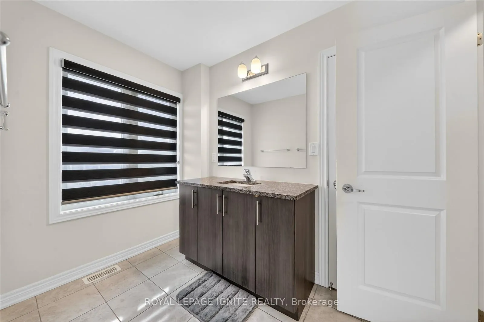 Photo 37 of 308 Windfields Farm Drive W, Oshawa, Windfields — HOMEH