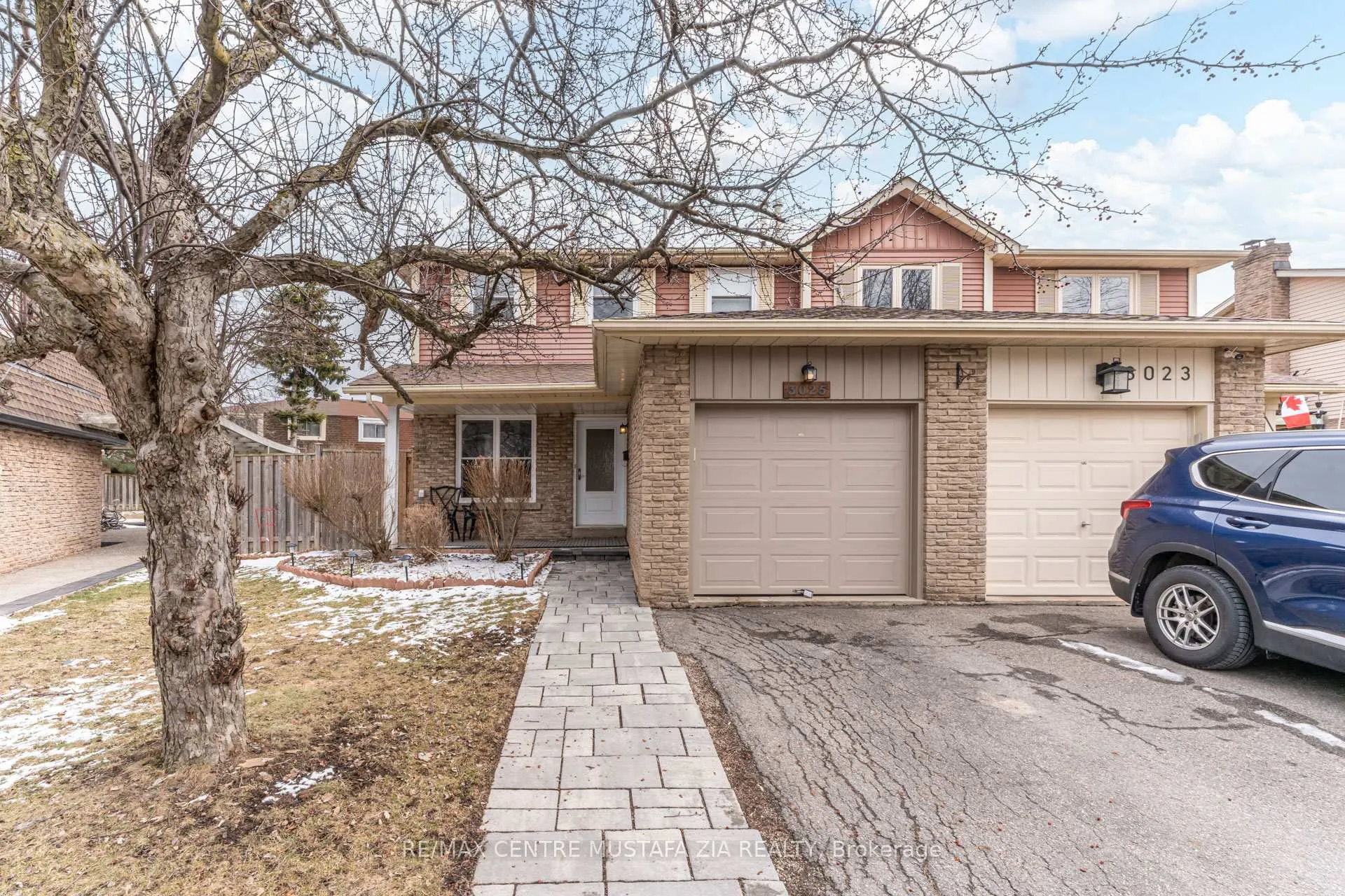 Photo 1 of 3025 Oslo Crescent, Mississauga, Meadowvale — HOMEH