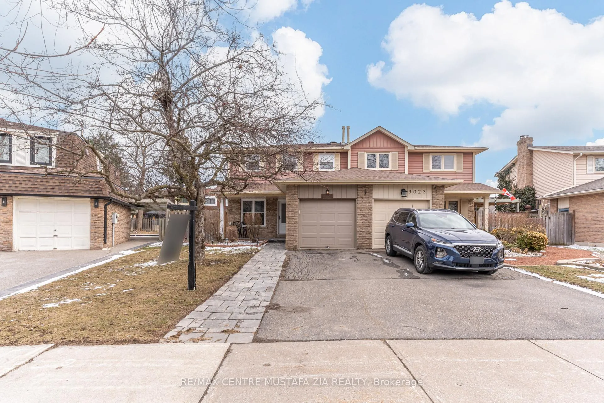 Photo 2 of 3025 Oslo Crescent, Mississauga, Meadowvale — HOMEH