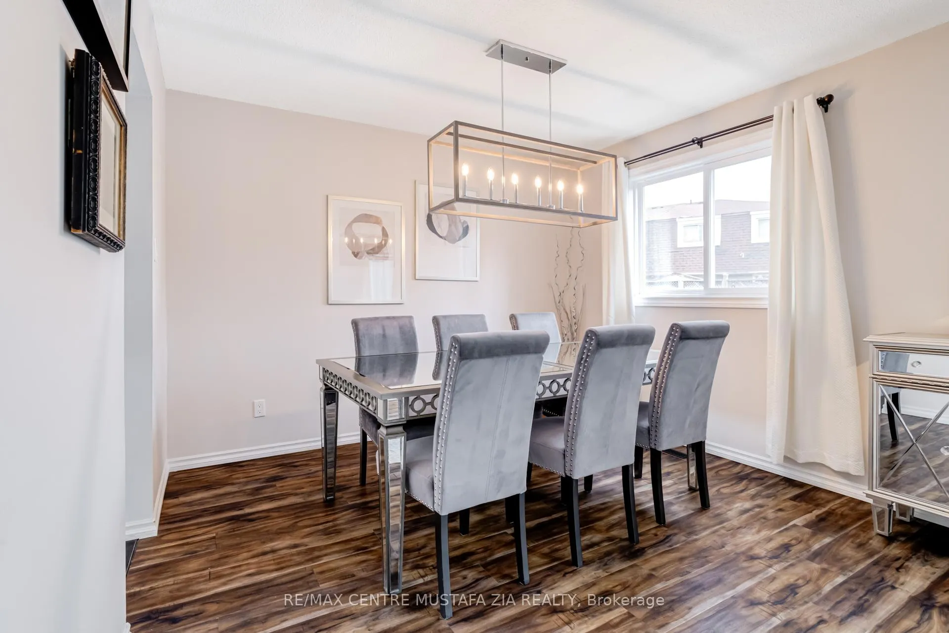 Photo 6 of 3025 Oslo Crescent, Mississauga, Meadowvale — HOMEH