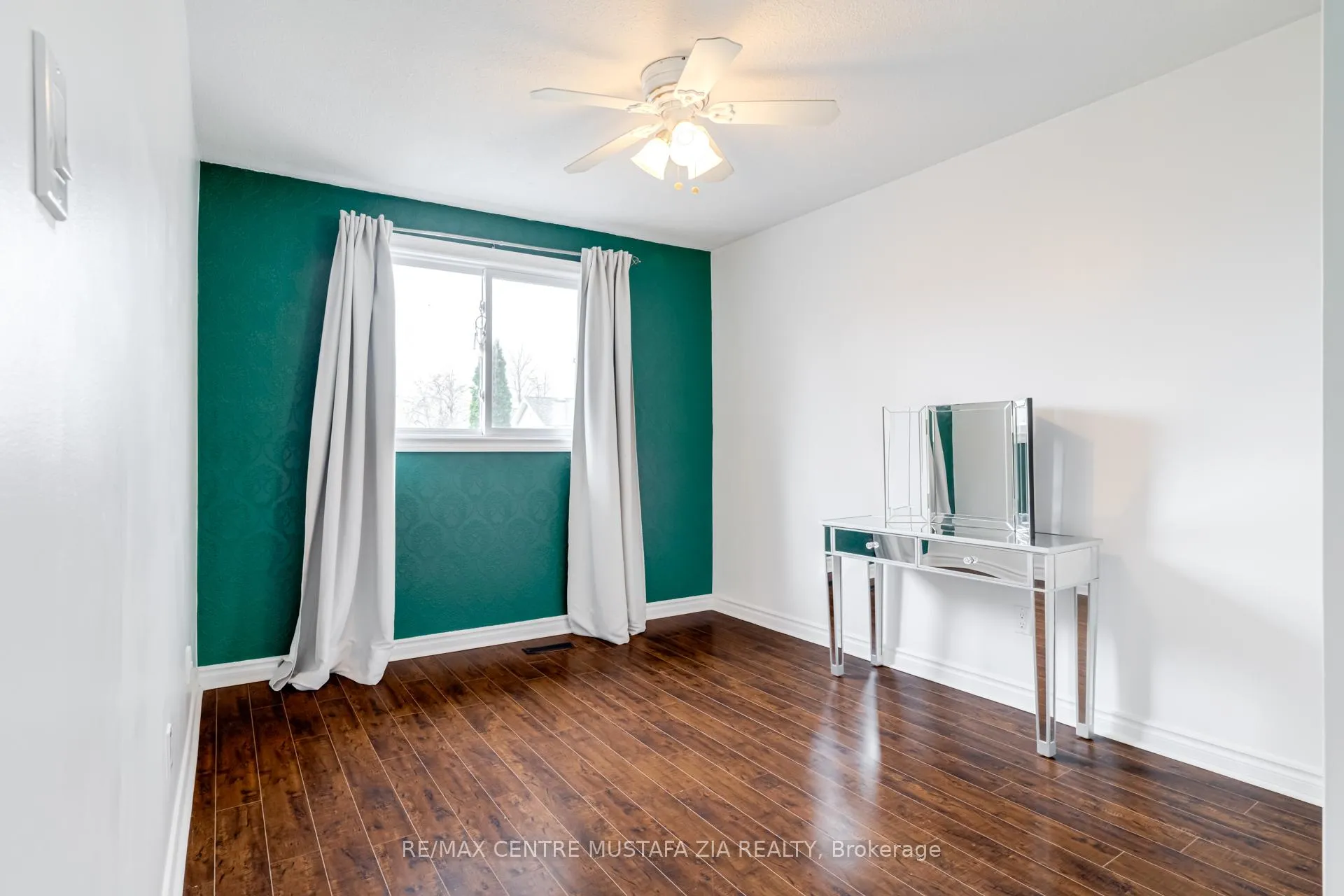 Photo 17 of 3025 Oslo Crescent, Mississauga, Meadowvale — HOMEH