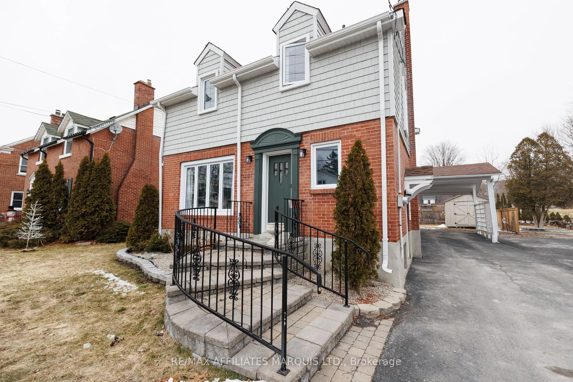Photo 2 of 441 York Street, Cornwall — HOMEH