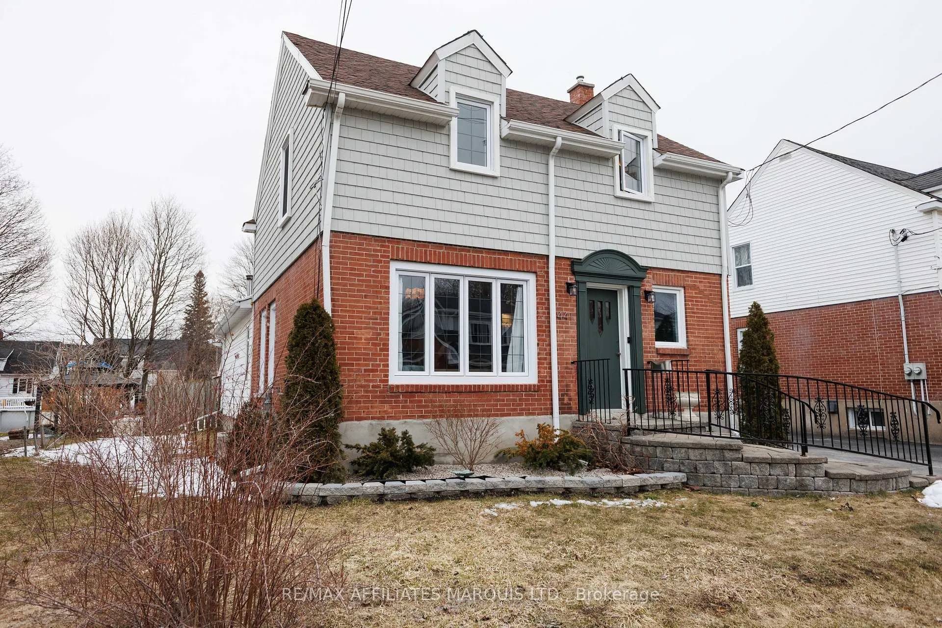 Photo 4 of 441 York Street, Cornwall — HOMEH