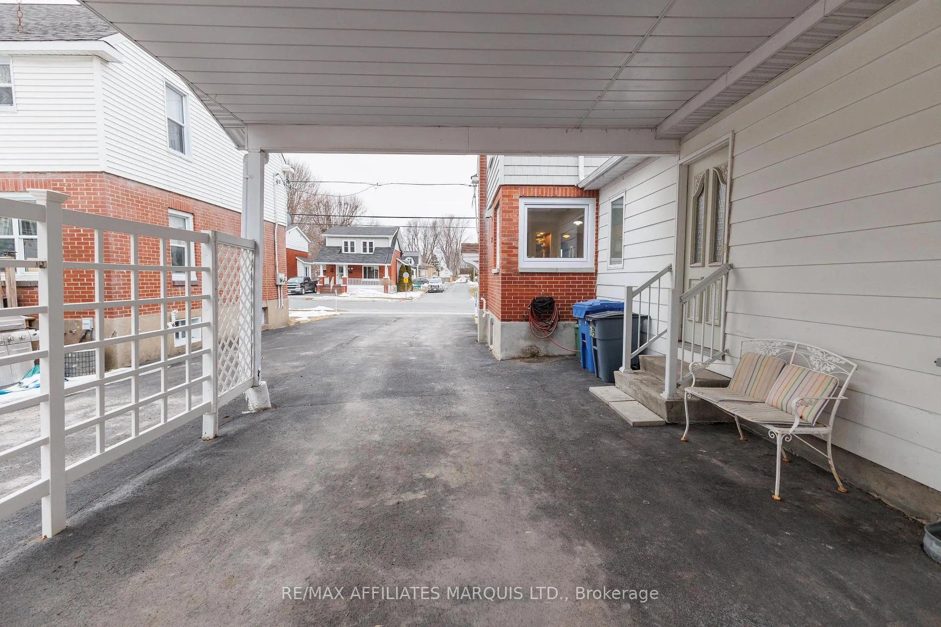 Photo 5 of 441 York Street, Cornwall — HOMEH