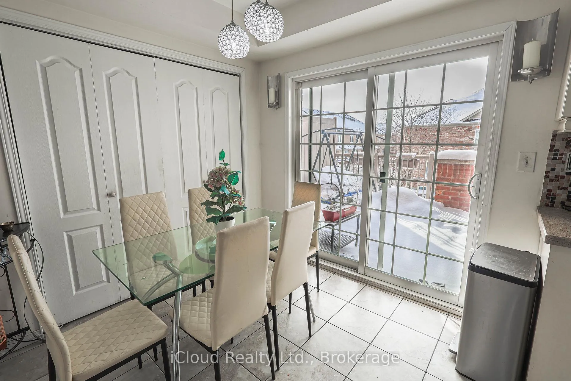 Photo 11 of 55 Maidstone Way, Whitby, Taunton North — HOMEH
