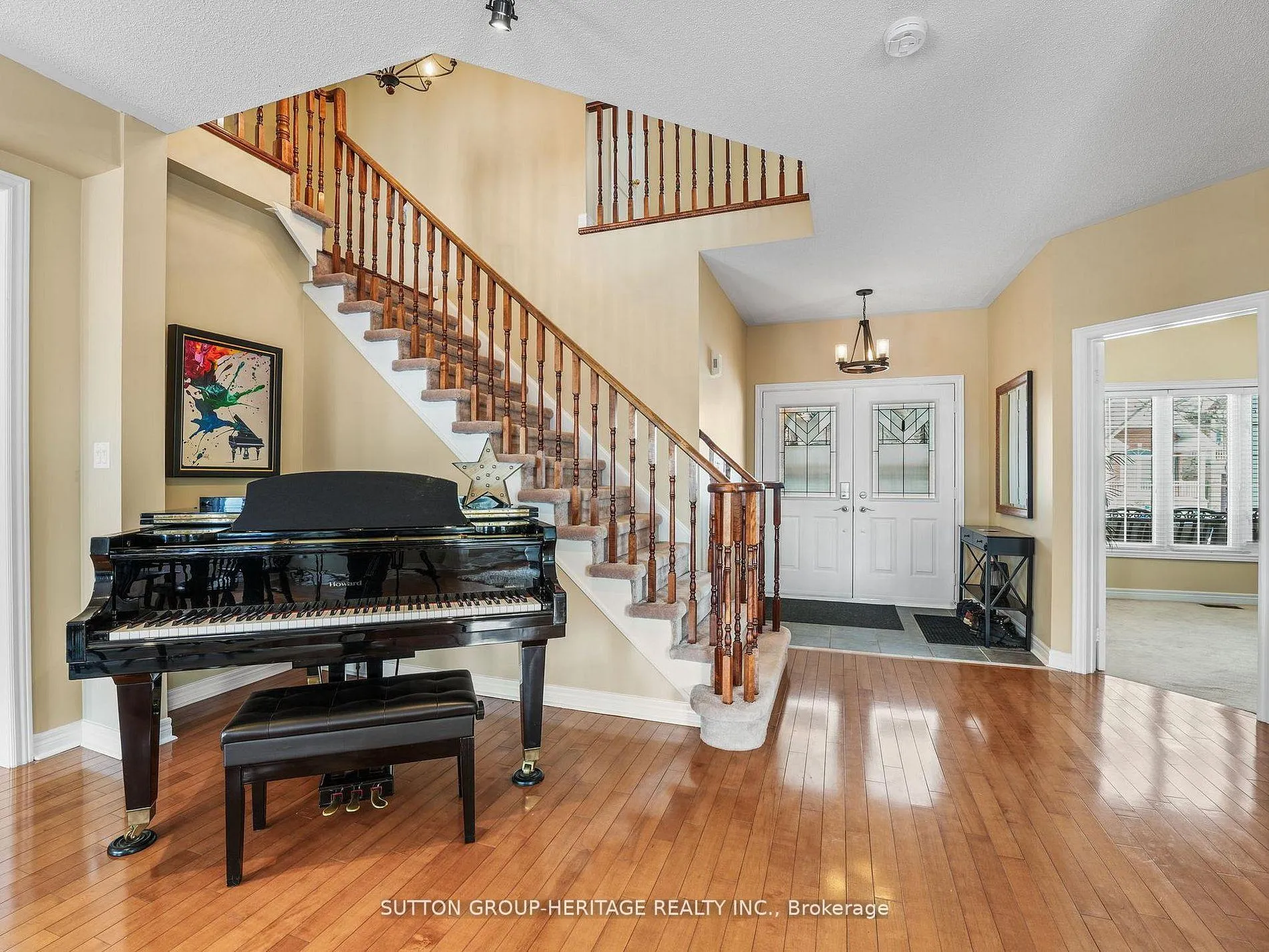 Photo 8 of 21 Sheldon Drive, Ajax, Central — HOMEH