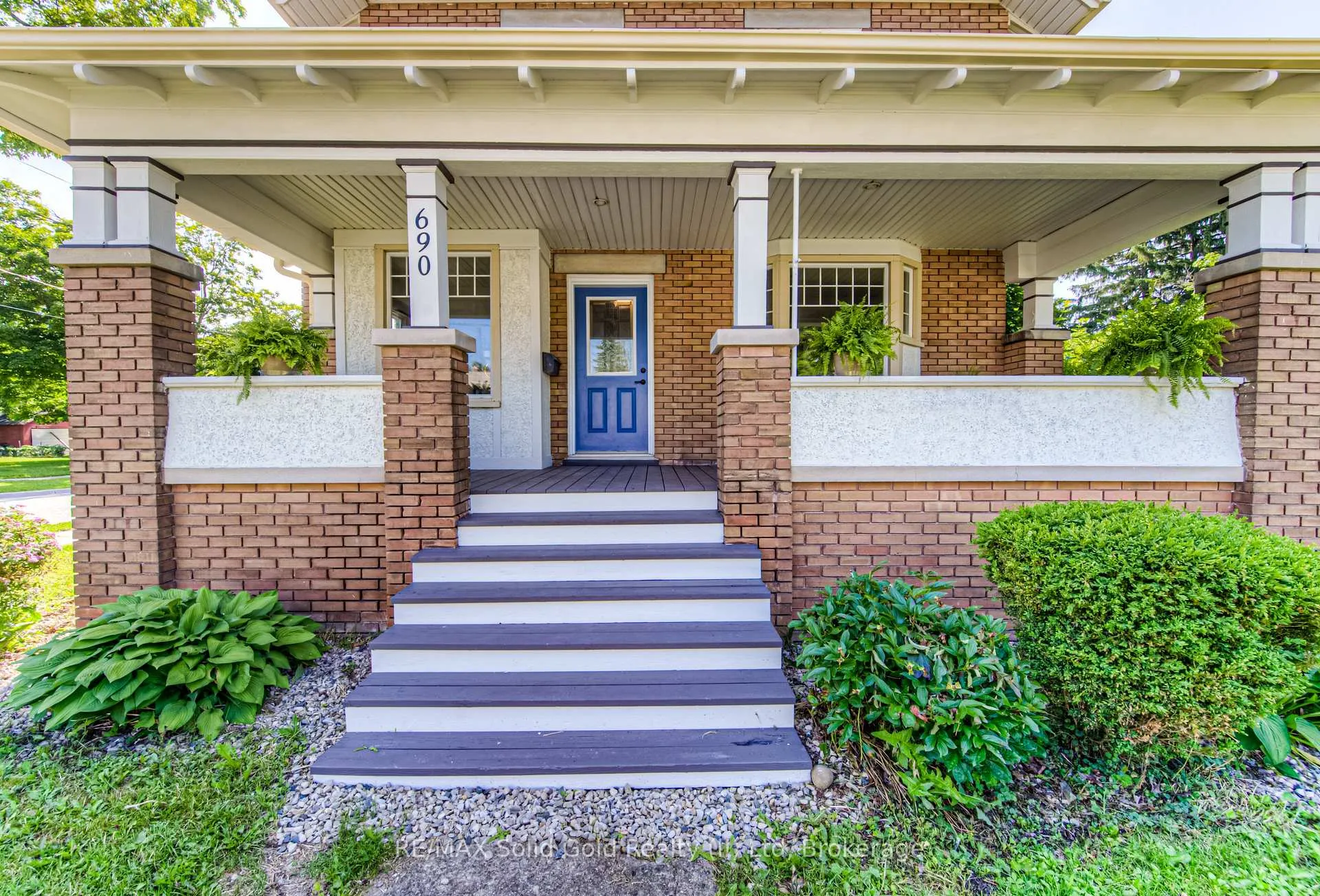 Photo 4 of 690 Wallace Avenue N, North Perth, Listowel — HOMEH