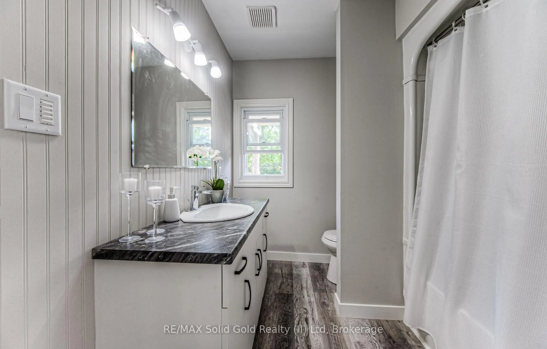 Photo 21 of 690 Wallace Avenue N, North Perth, Listowel — HOMEH