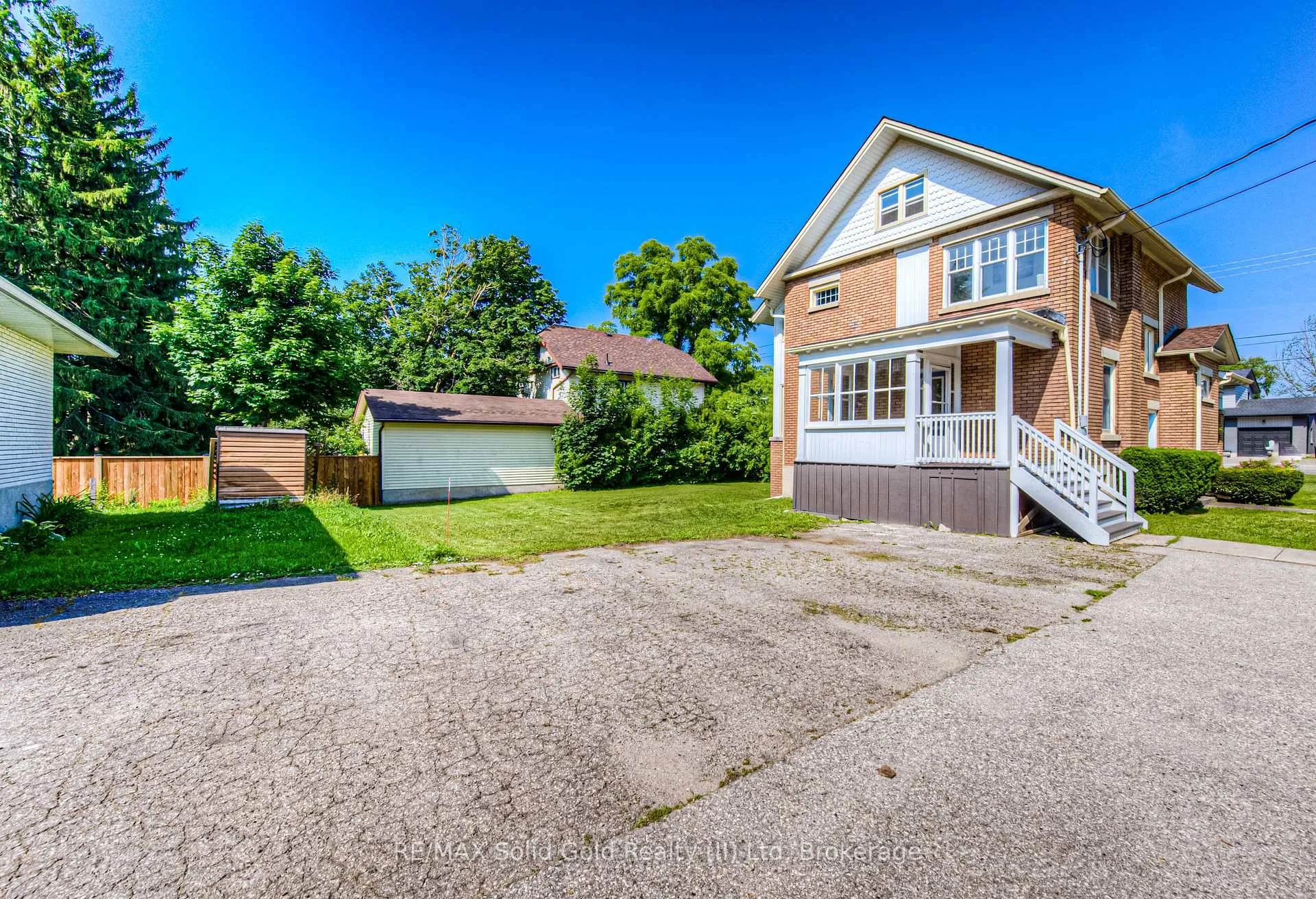 Photo 33 of 690 Wallace Avenue N, North Perth, Listowel — HOMEH