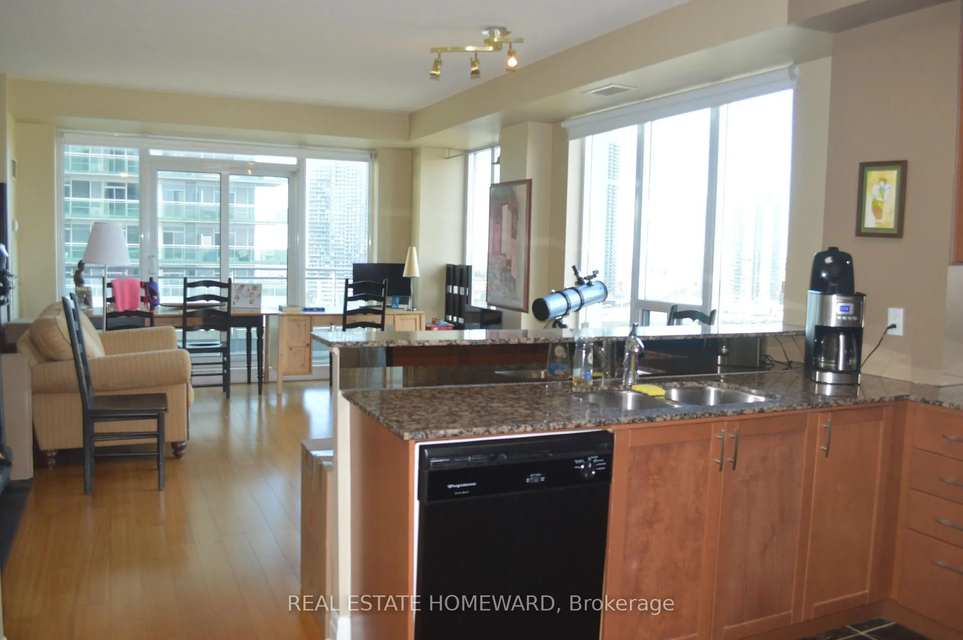 Front of Unit 1802, 2121 Lake Shore Boulevard W