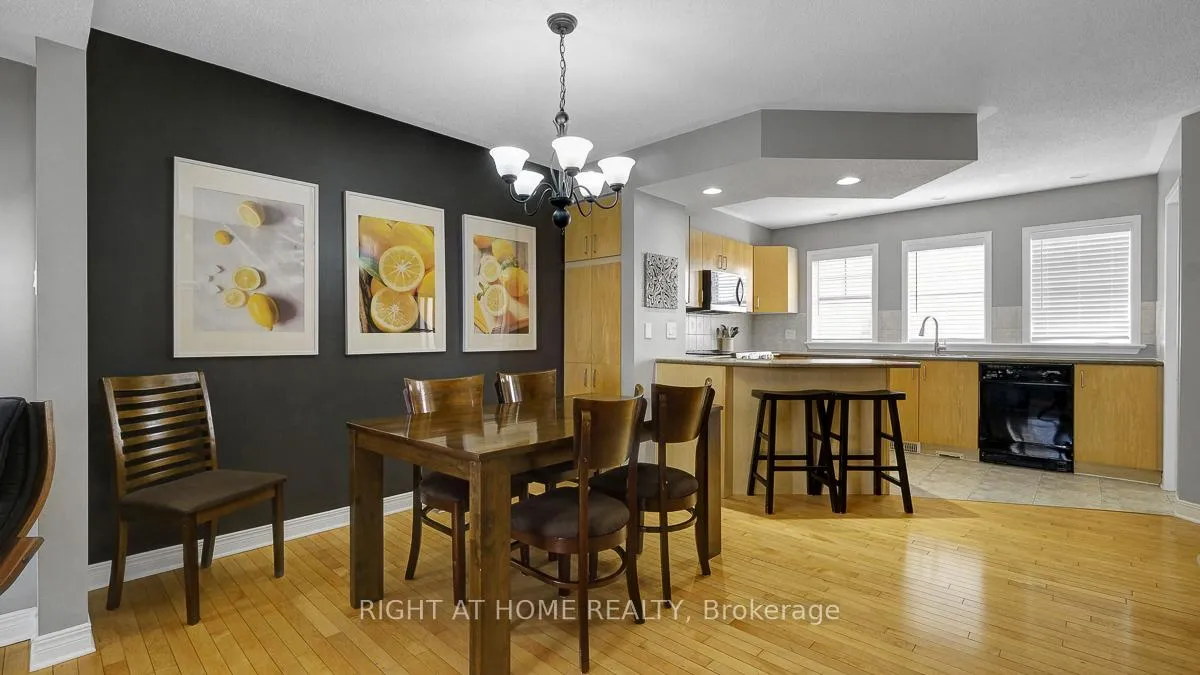 Photo 12 of Unit 3, 825 Grenon Avenue, Ottawa, Britannia Heights — HOMEH