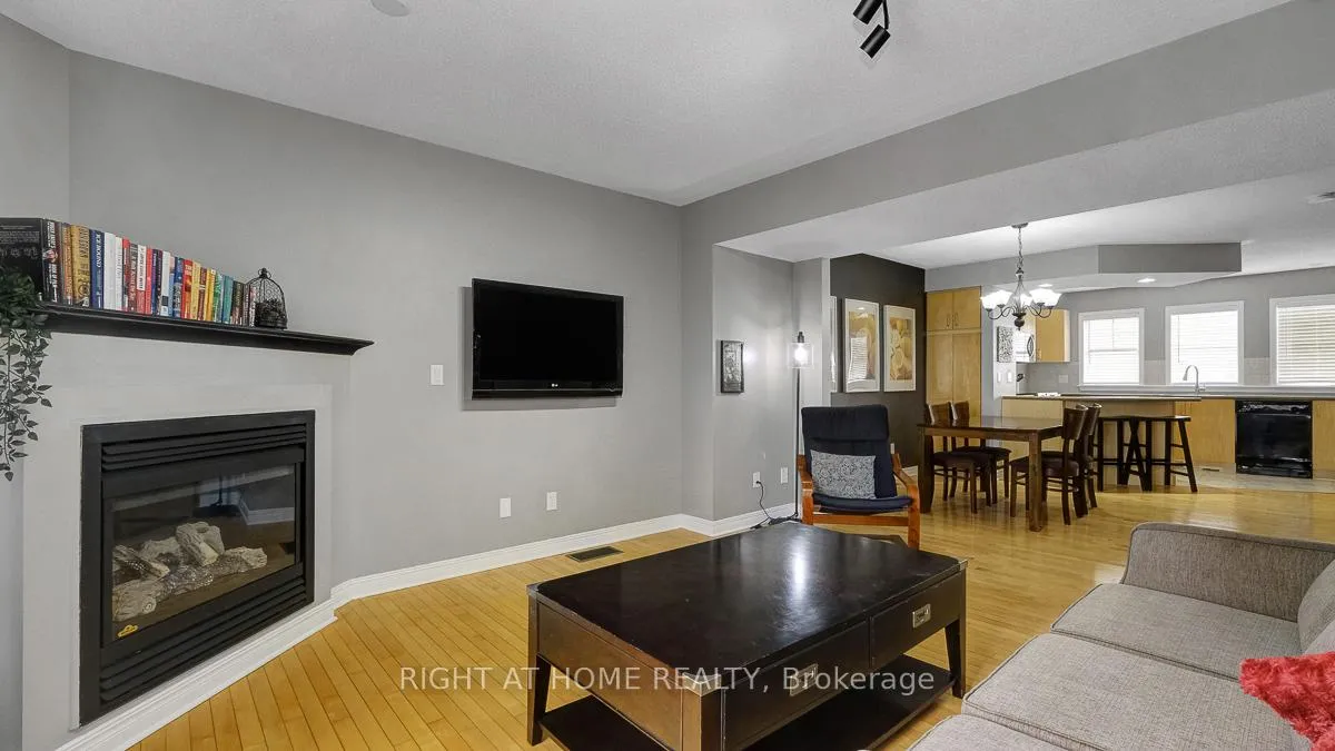 Photo 13 of Unit 3, 825 Grenon Avenue, Ottawa, Britannia Heights — HOMEH