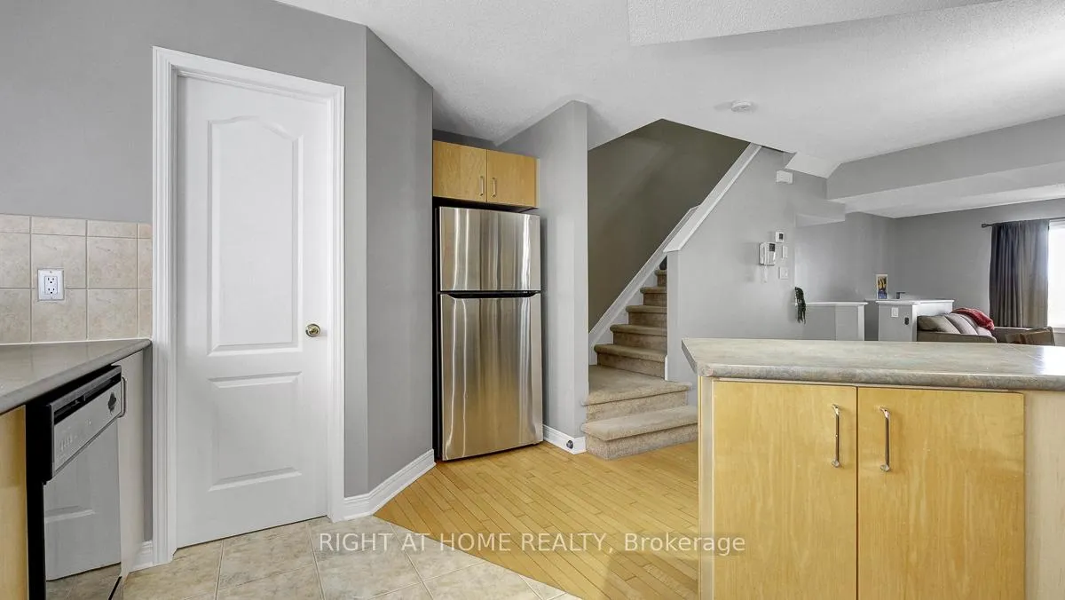 Photo 19 of Unit 3, 825 Grenon Avenue, Ottawa, Britannia Heights — HOMEH