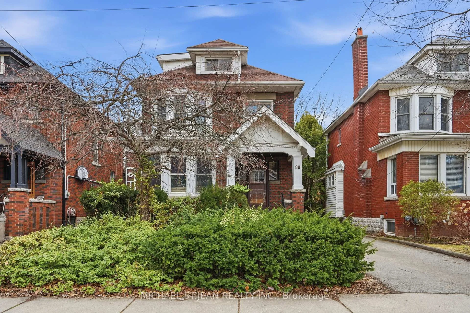 Photo 3 of 88 Cline Avenue N, Hamilton, Westdale — HOMEH