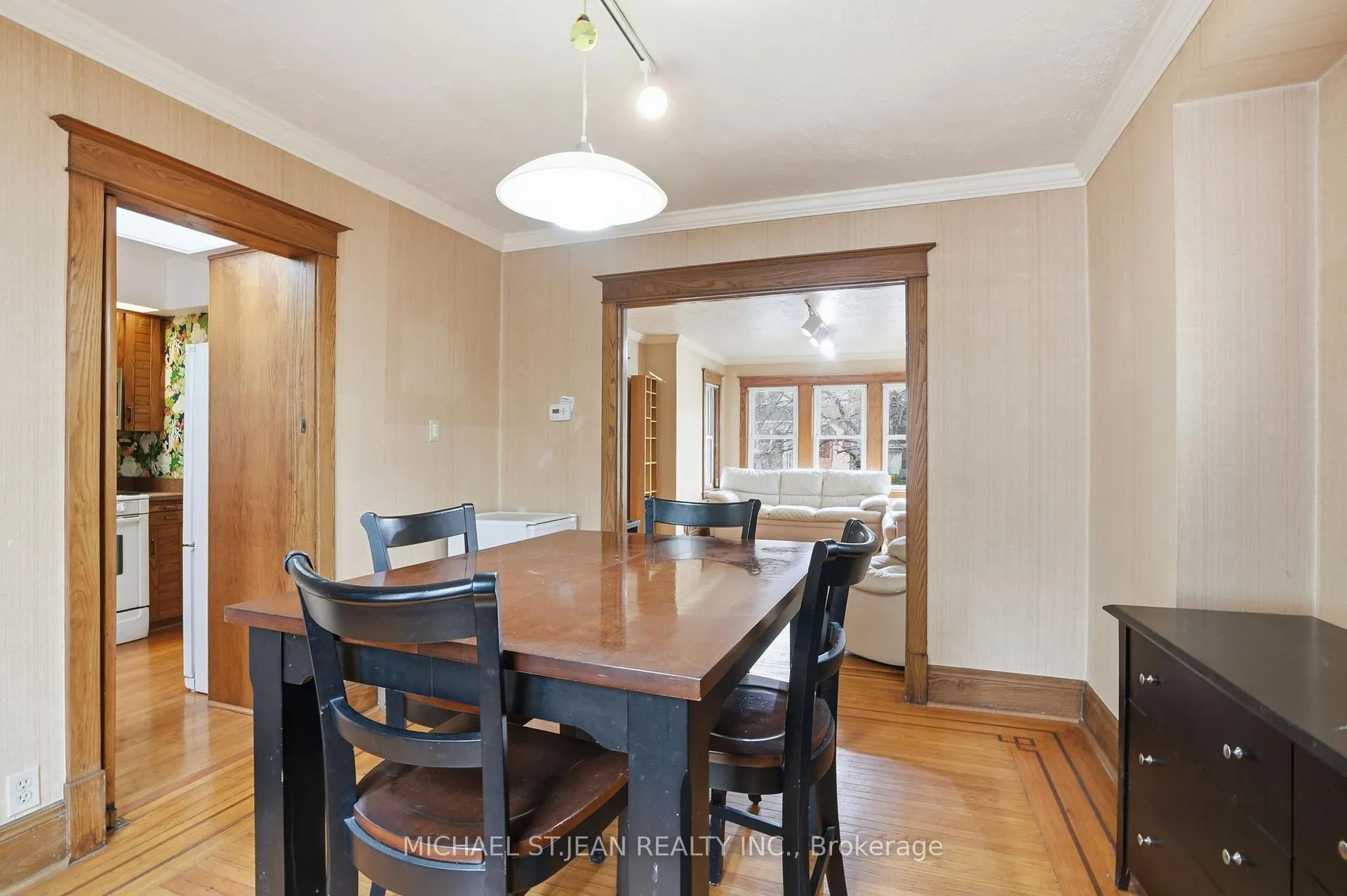 Photo 11 of 88 Cline Avenue N, Hamilton, Westdale — HOMEH