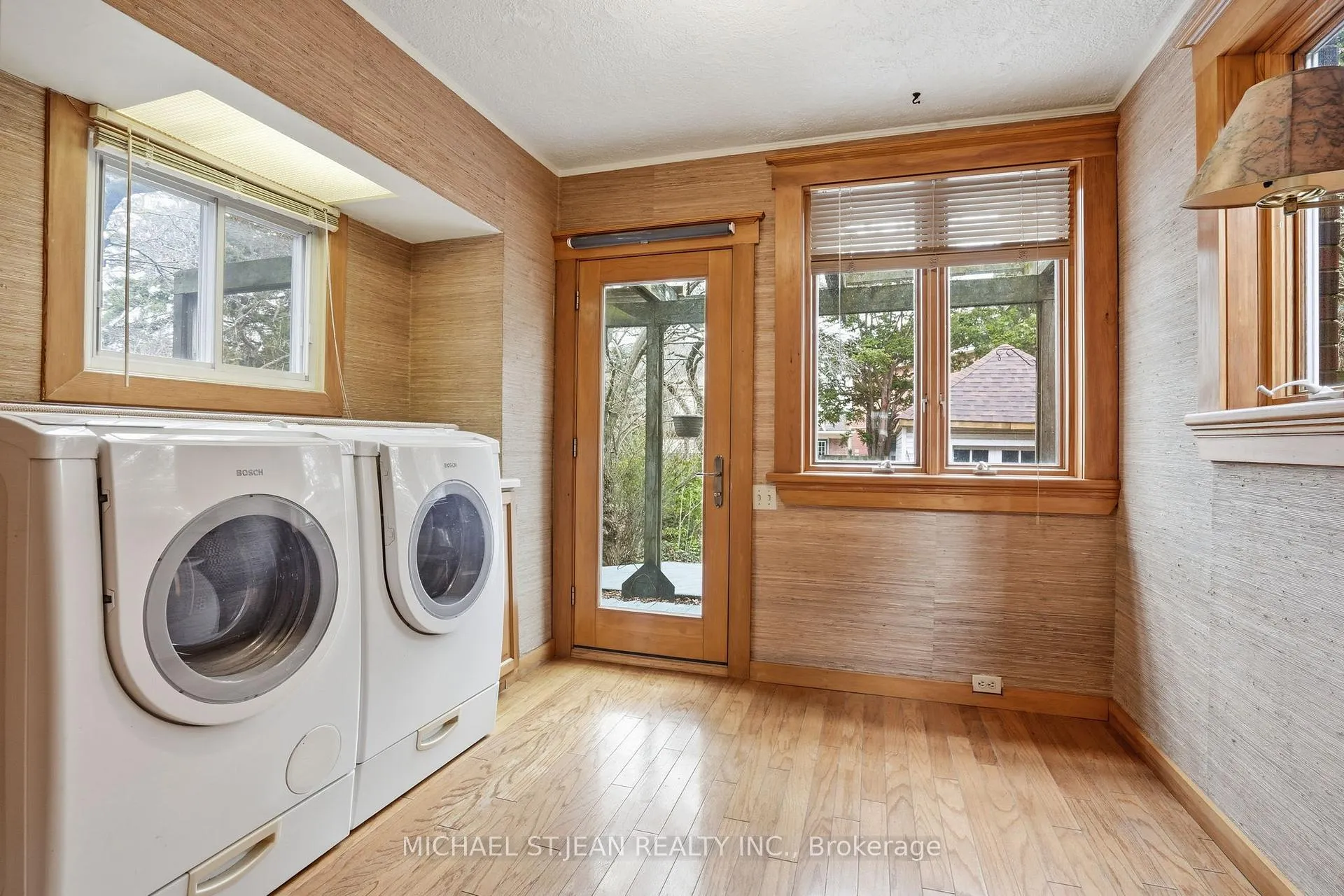 Photo 17 of 88 Cline Avenue N, Hamilton, Westdale — HOMEH