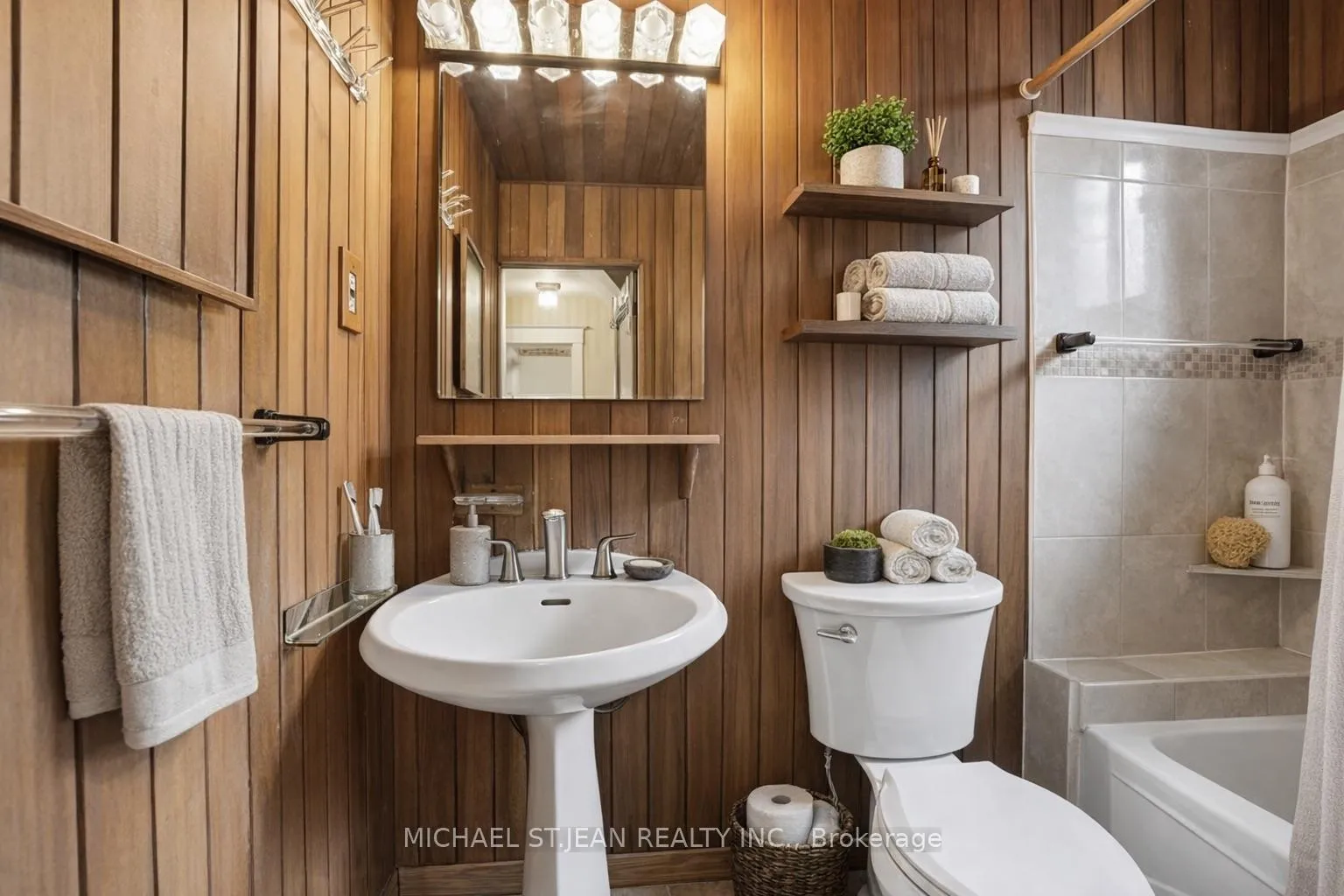 Photo 27 of 88 Cline Avenue N, Hamilton, Westdale — HOMEH