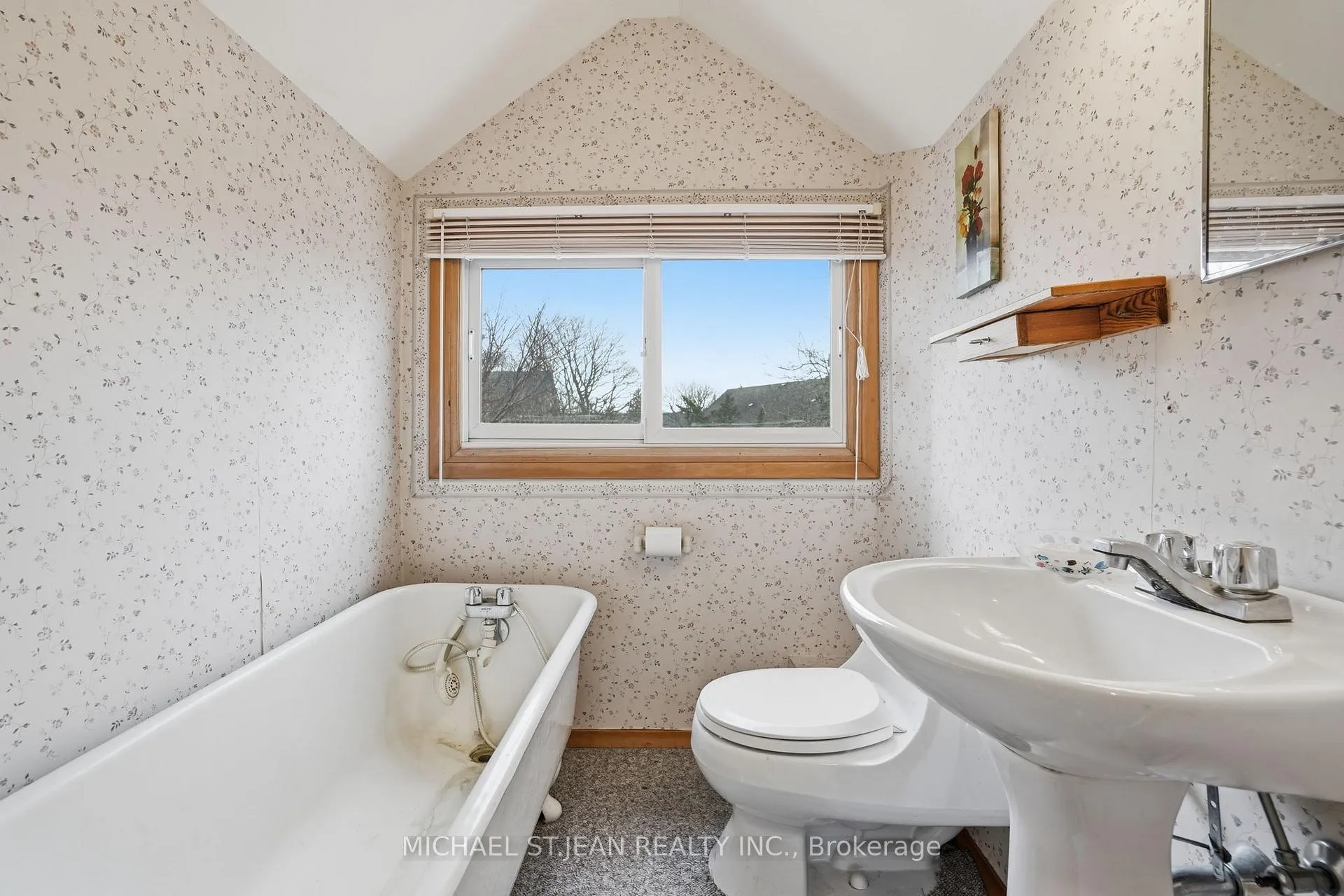 Photo 32 of 88 Cline Avenue N, Hamilton, Westdale — HOMEH