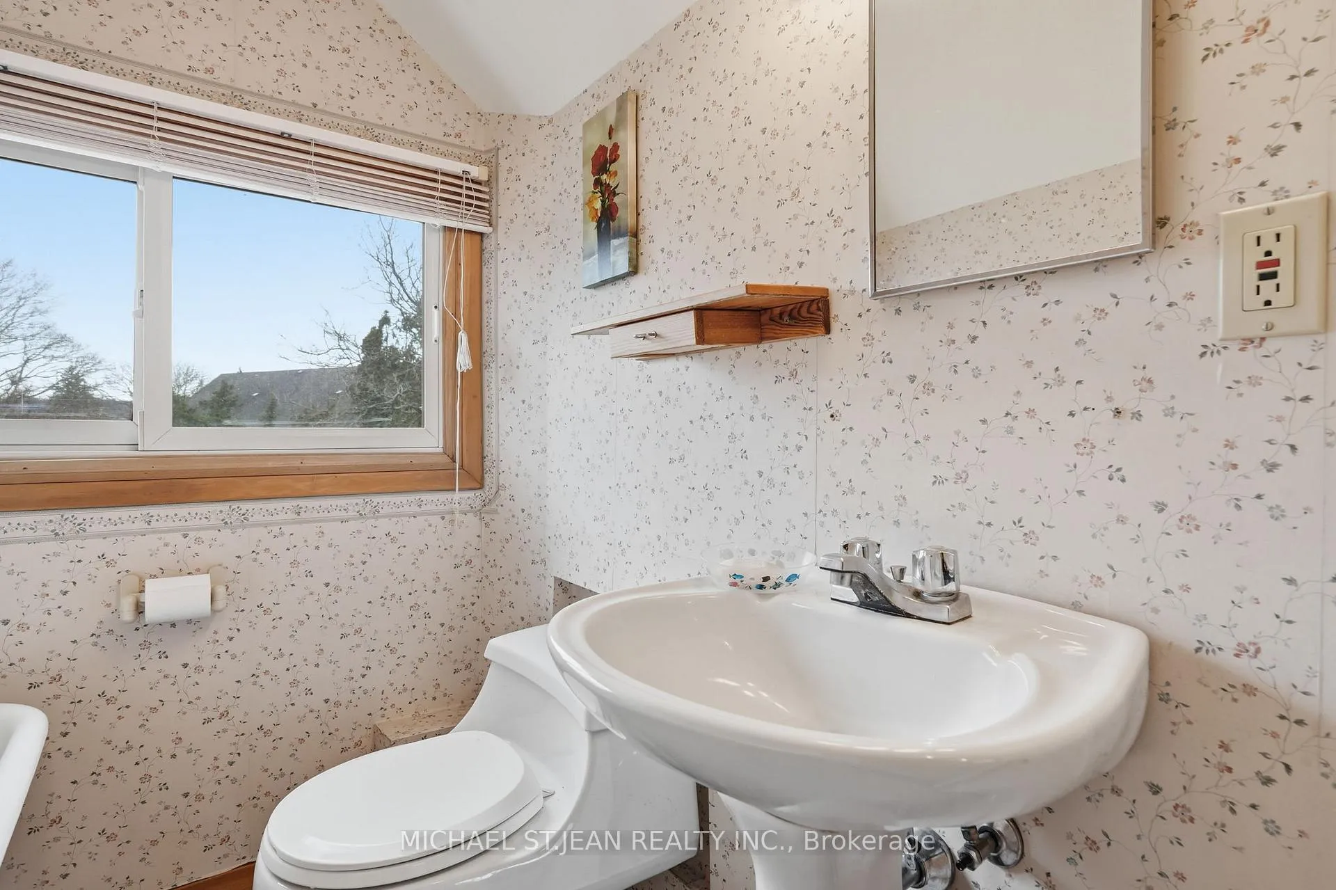 Photo 33 of 88 Cline Avenue N, Hamilton, Westdale — HOMEH