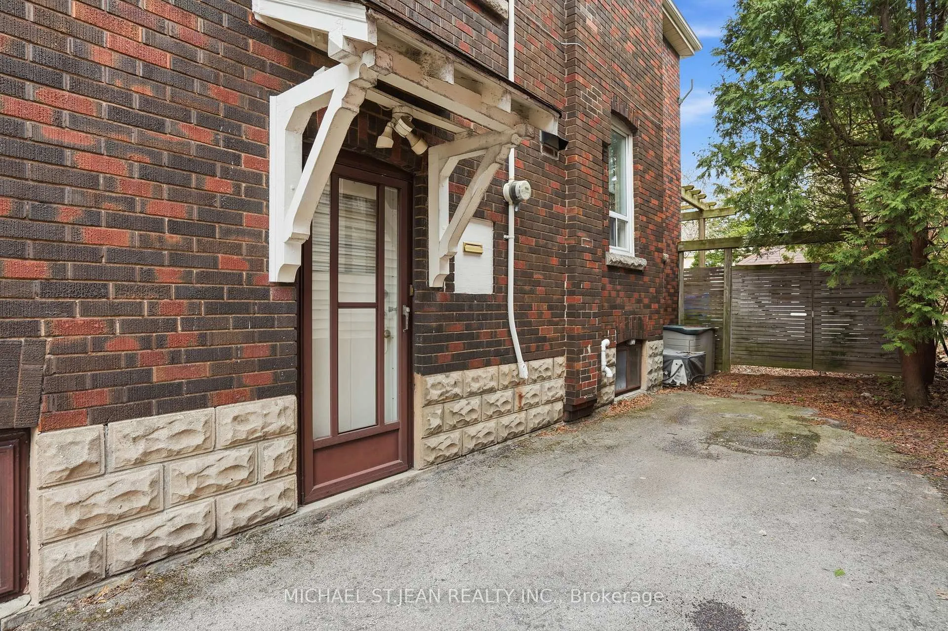 Photo 35 of 88 Cline Avenue N, Hamilton, Westdale — HOMEH
