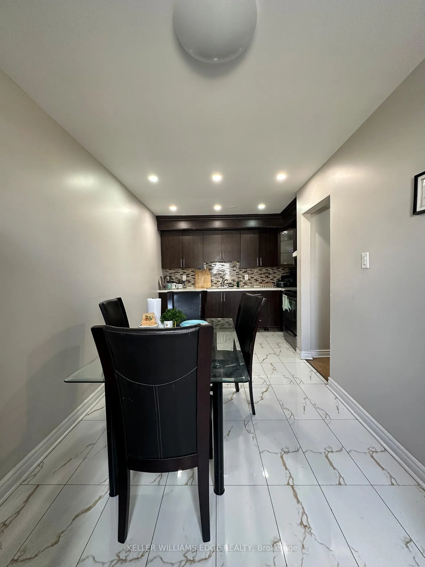 Photo 9 of Unit 56, 7255 Dooley Drive, Mississauga, Malton — HOMEH