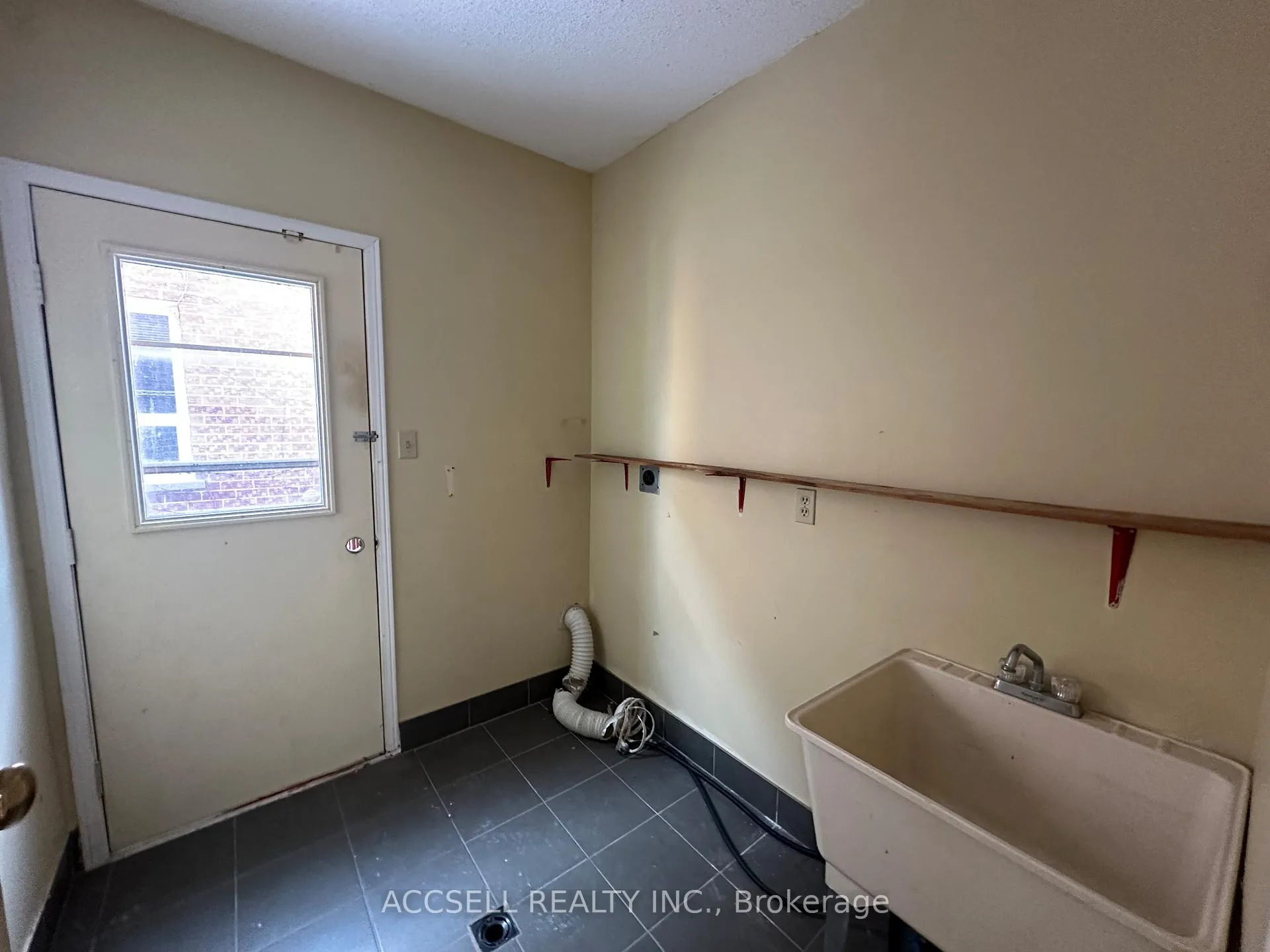 Photo 15 of 6255 Camgreen Circle, Mississauga, East Credit — HOMEH