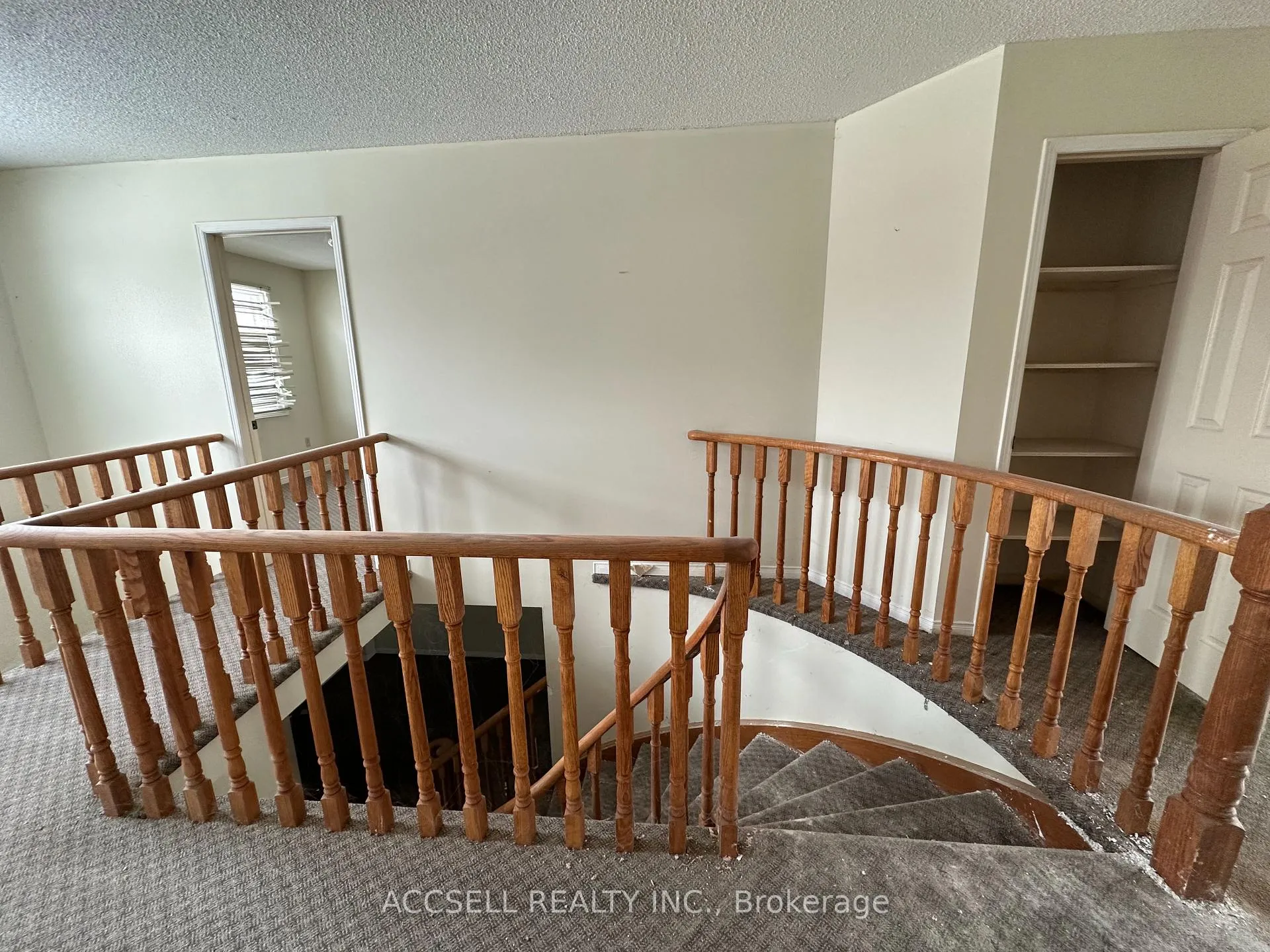Photo 21 of 6255 Camgreen Circle, Mississauga, East Credit — HOMEH