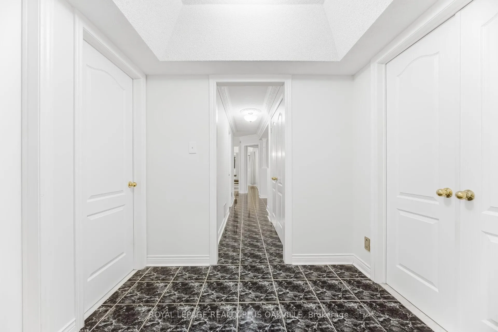 Photo 21 of 3395 Trelawny Circle, Mississauga, Lisgar — HOMEH