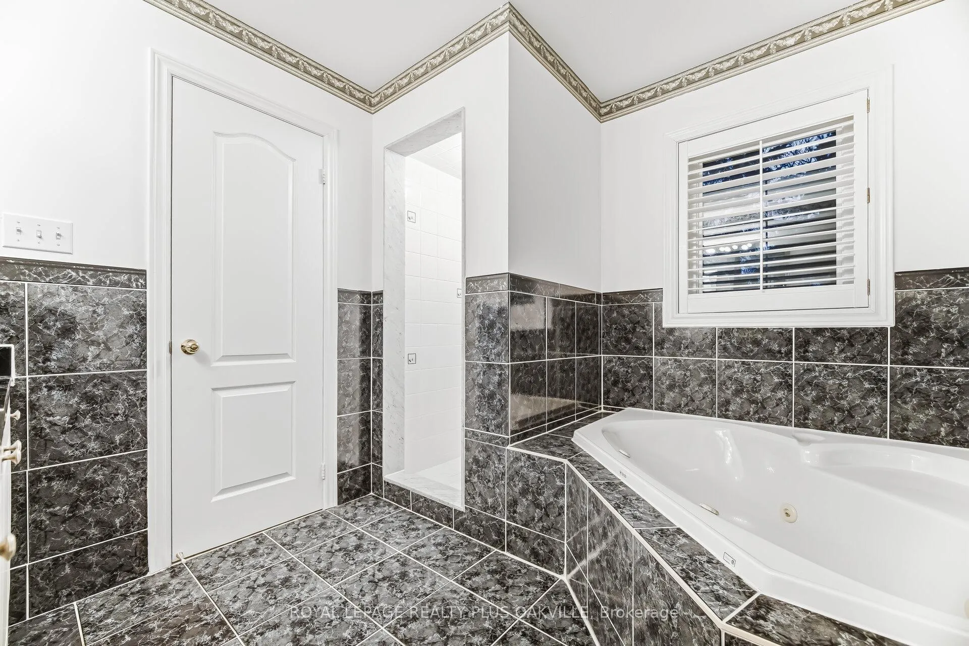 Photo 27 of 3395 Trelawny Circle, Mississauga, Lisgar — HOMEH