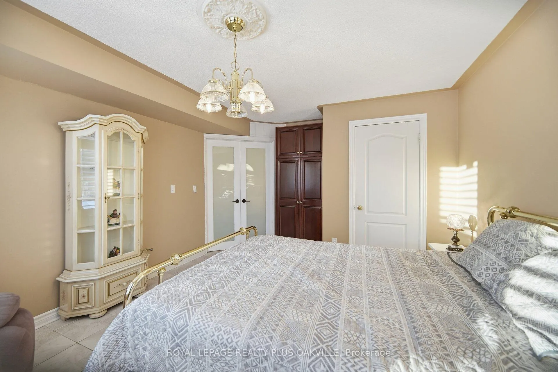 Photo 42 of 3395 Trelawny Circle, Mississauga, Lisgar — HOMEH