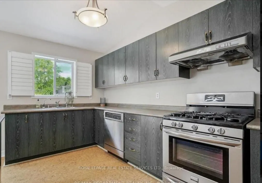 Photo 5 of 5649 Condor Place, Mississauga, East Credit — HOMEH
