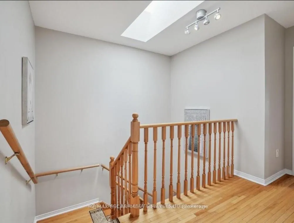Photo 6 of 5649 Condor Place, Mississauga, East Credit — HOMEH