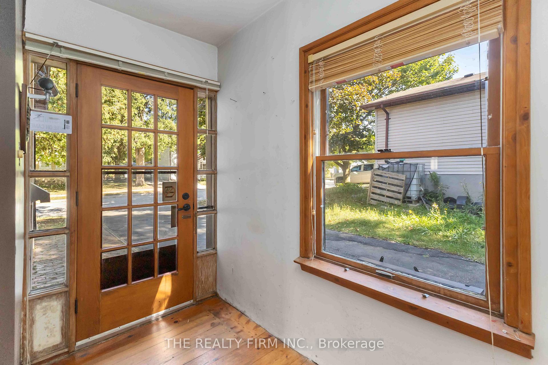 Photo 6 of 147 Princess Street, Lucan Biddulph, Lucan — HOMEH