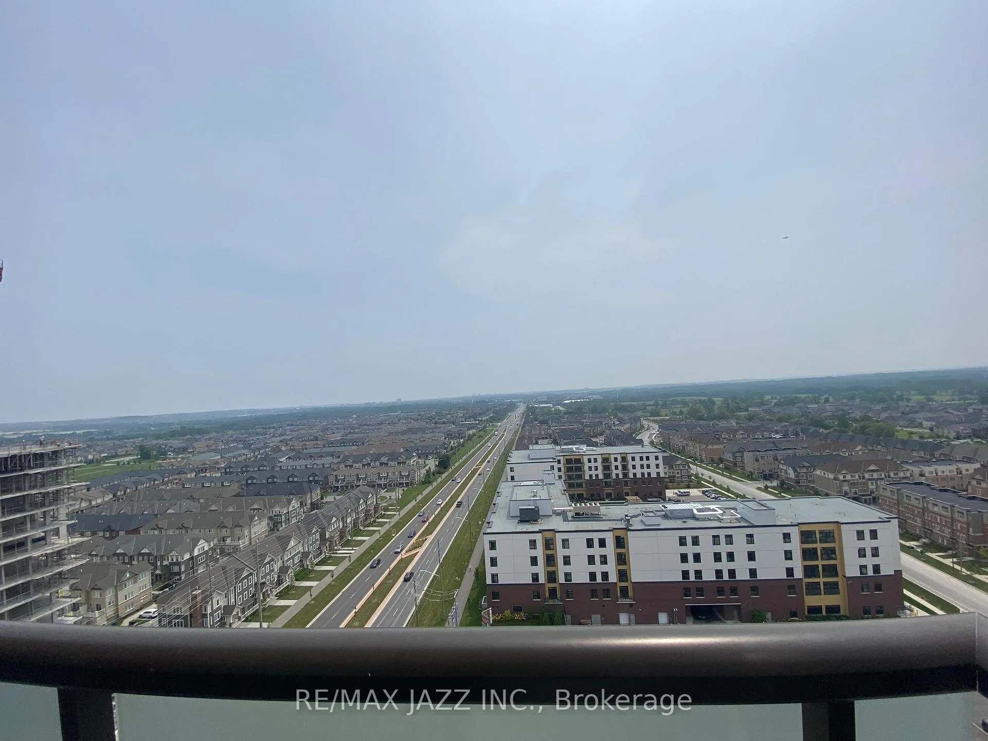 Photo 6 of Unit 1716, 2550 Simcoe Street N, Oshawa, Windfields — HOMEH