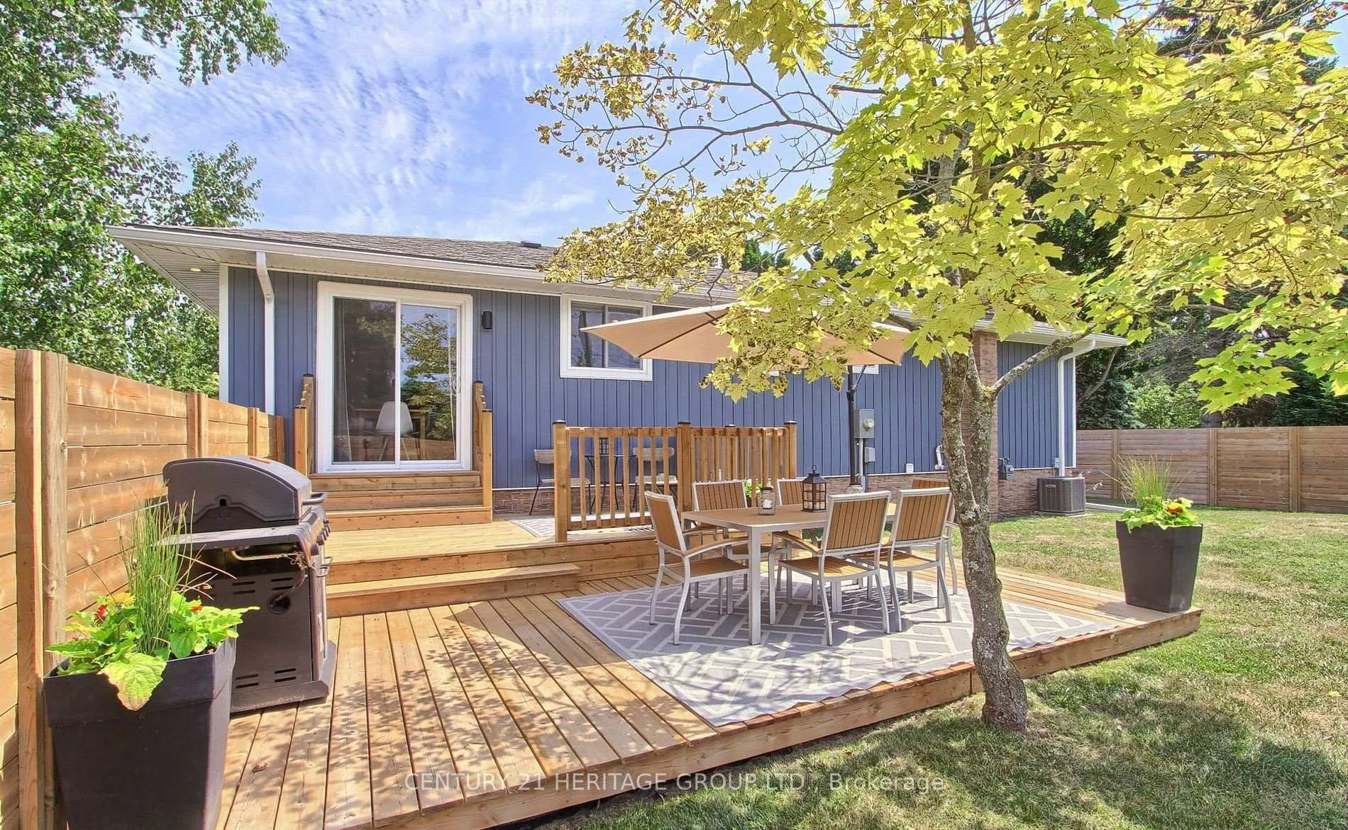 Photo 33 of 50 Marine Drive, Innisfil, Gilford — HOMEH