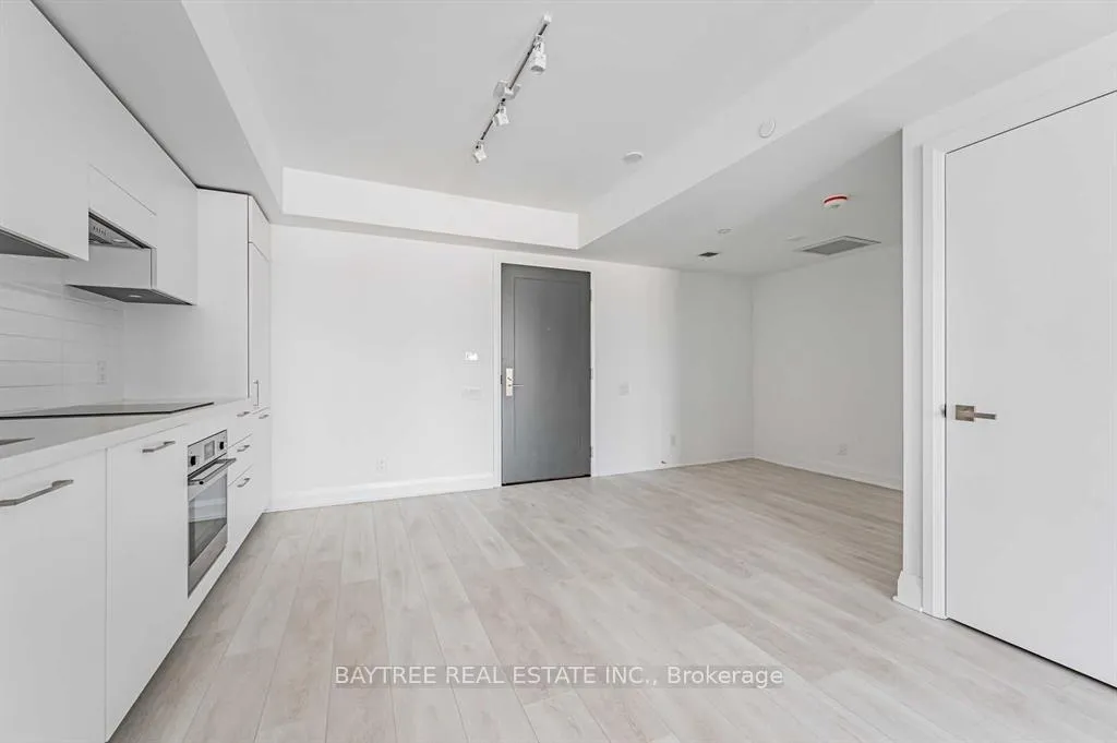 Photo 3 of Unit 414, 33 Frederick Todd Way, Toronto, Thorncliffe Park — HOMEH