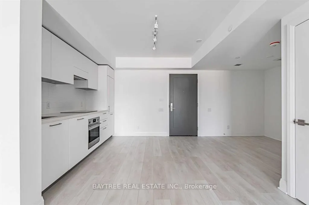Photo 4 of Unit 414, 33 Frederick Todd Way, Toronto, Thorncliffe Park — HOMEH