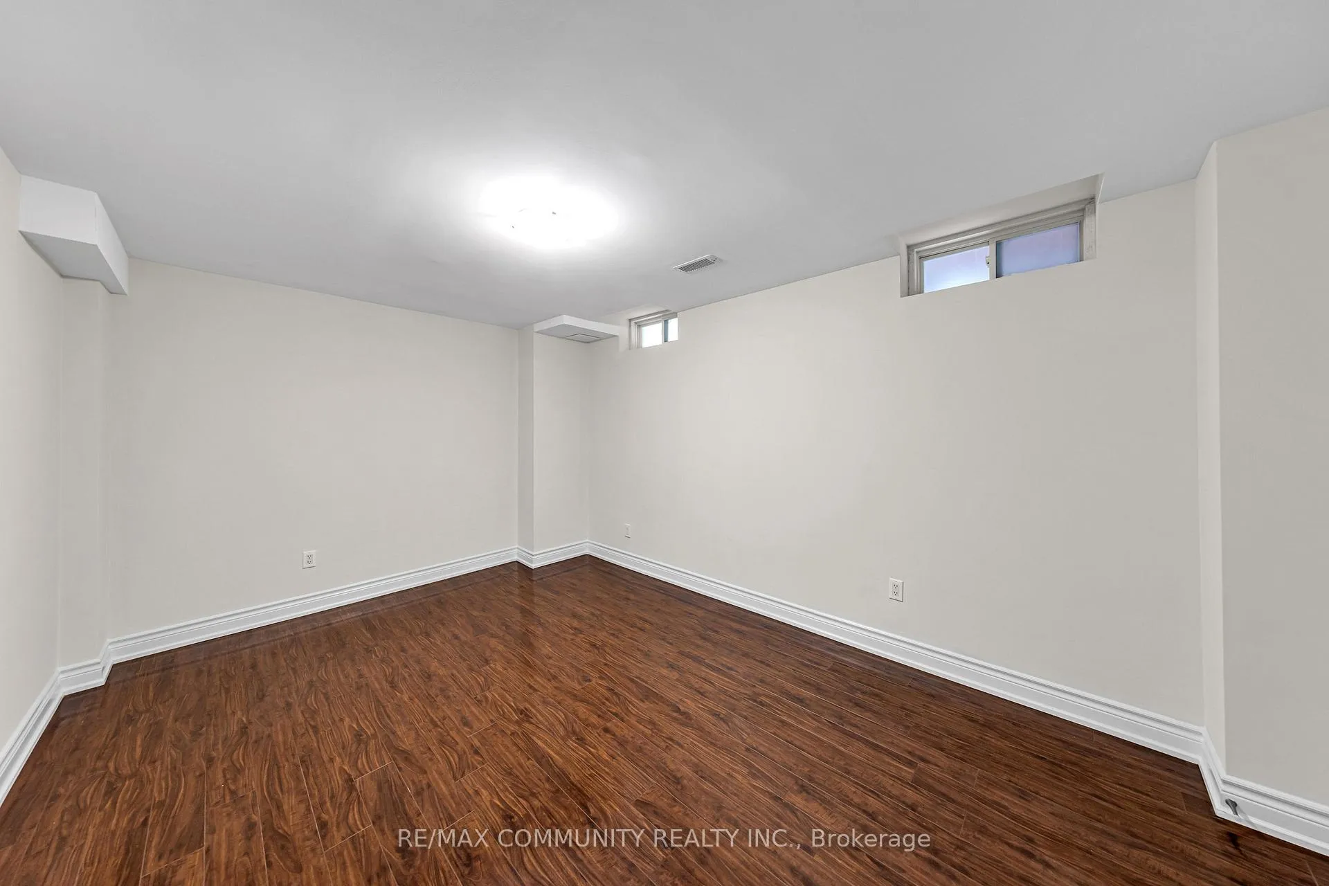 Photo 9 of 17 Rouge Bank Drive, Markham, Legacy — HOMEH