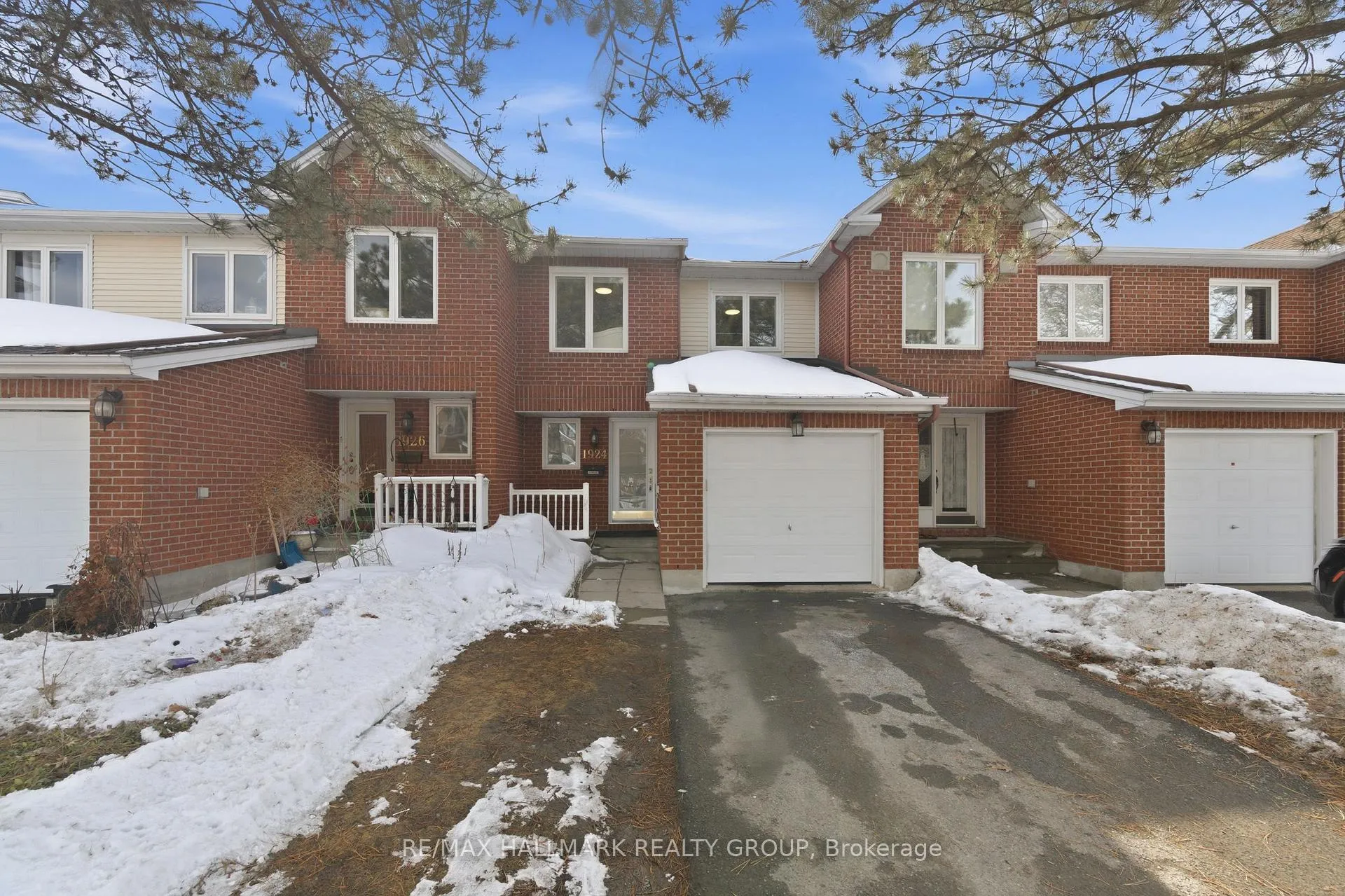 Photo 1 of 1924 Ashmont Street, Ottawa, Chapel Hill — HOMEH