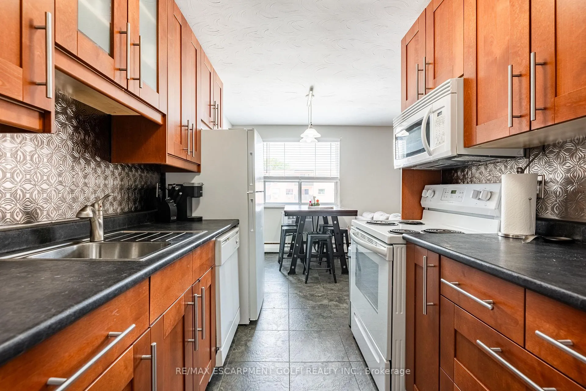 Photo 5 of Unit 211, 485 Thorold Road, Welland, Prince Charles — HOMEH