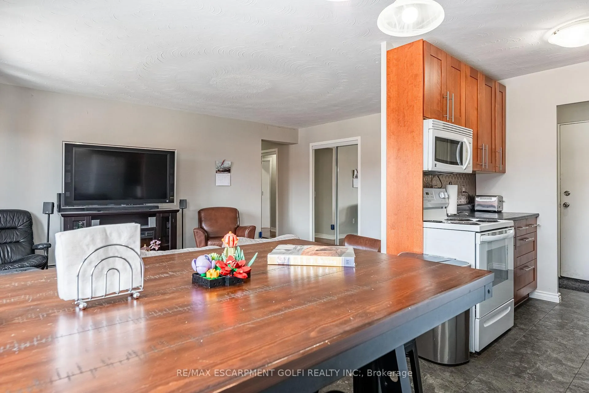 Photo 9 of Unit 211, 485 Thorold Road, Welland, Prince Charles — HOMEH