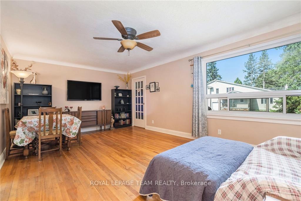 Photo 6 of 42 Cote Des Neiges Road, Ottawa, Meadowlands/St. Claire Gardens — HOMEH