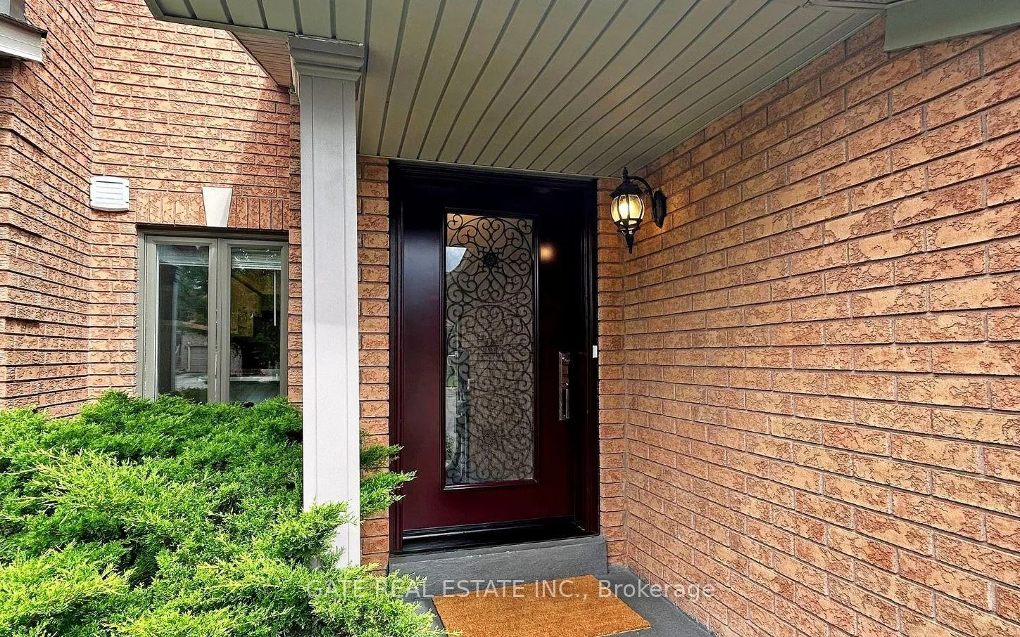 Photo 2 of 91 Primeau Drive, Aurora, Aurora Grove — HOMEH