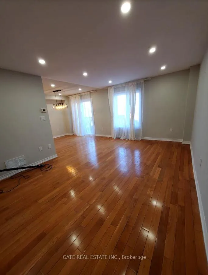 Photo 5 of 91 Primeau Drive, Aurora, Aurora Grove — HOMEH