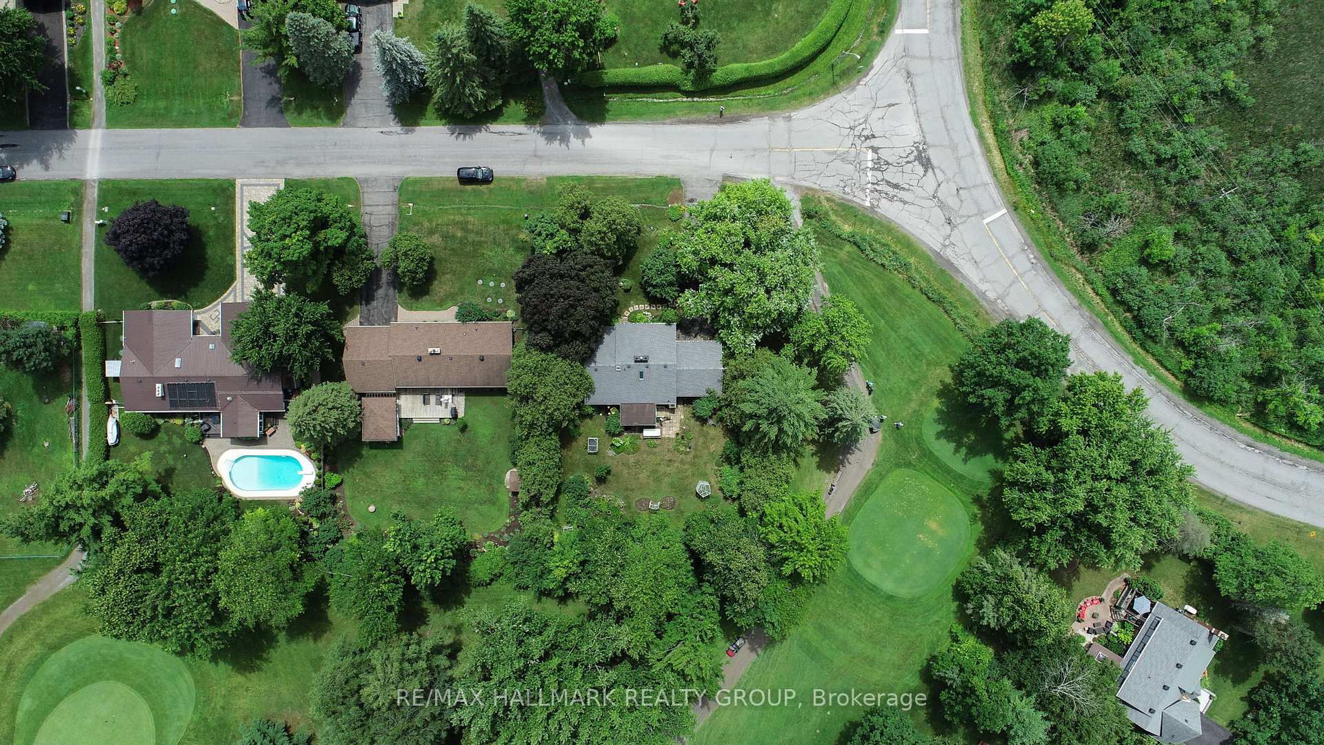 Photo 35 of 1307 Fairway Drive, Ottawa, Manotick East to Manotick Station — HOMEH