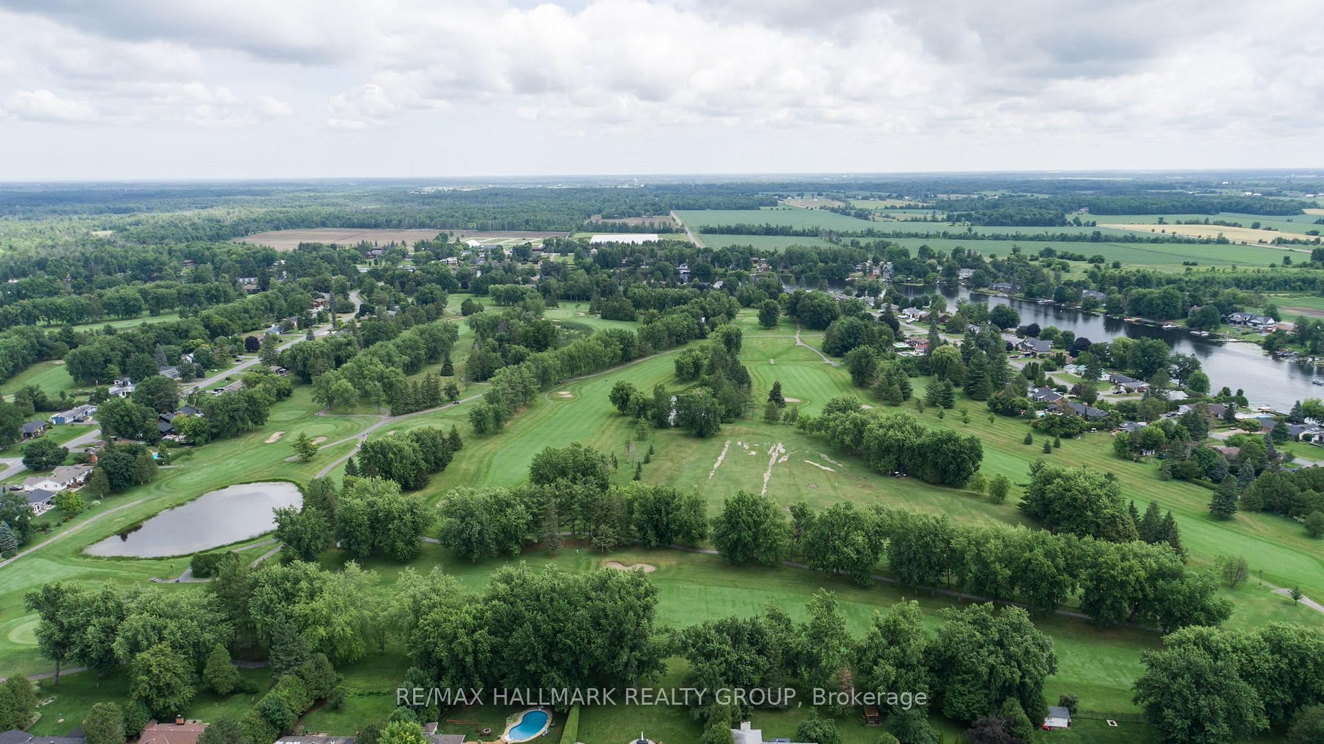 Photo 36 of 1307 Fairway Drive, Ottawa, Manotick East to Manotick Station — HOMEH