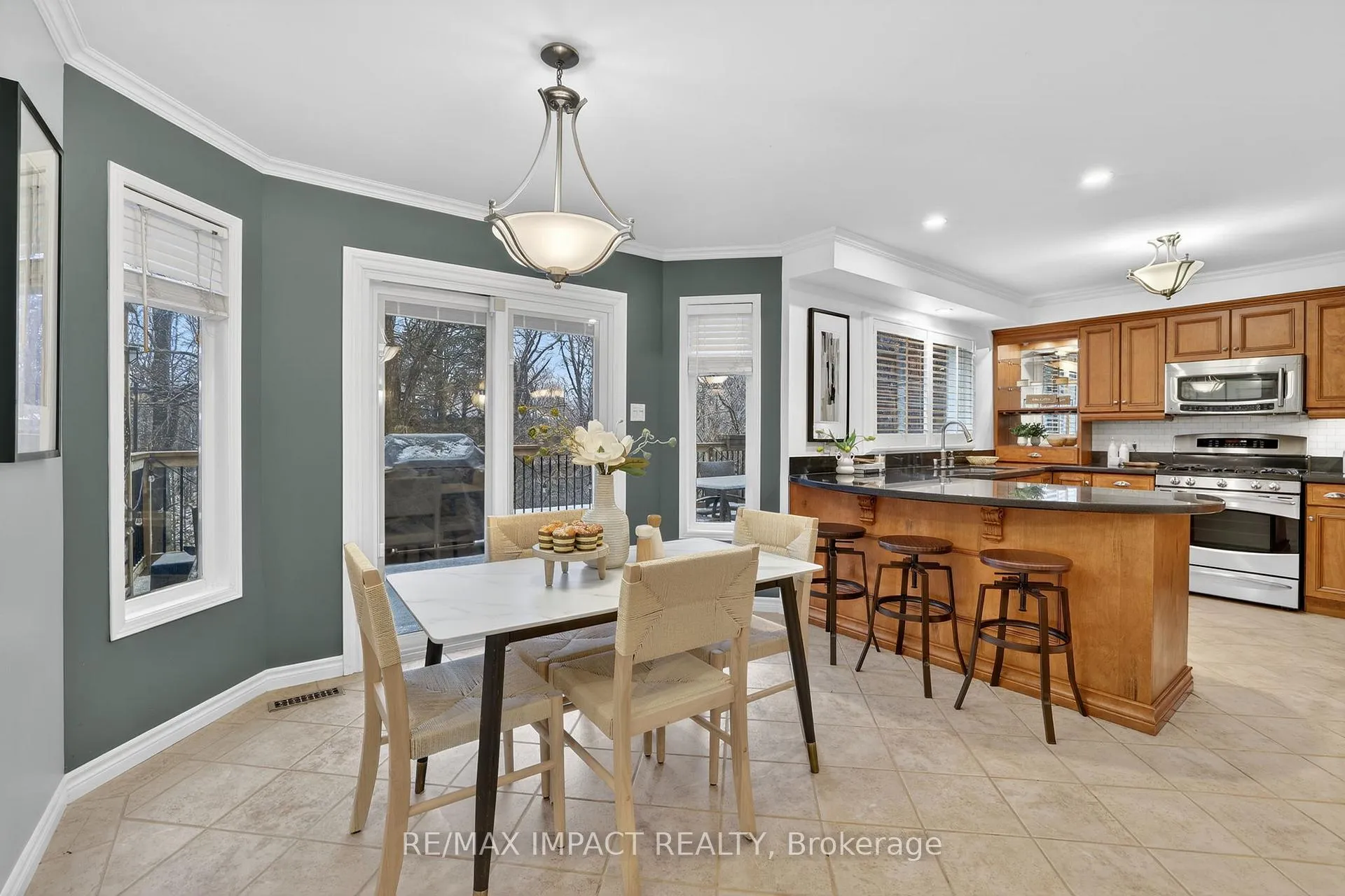 Photo 8 of 2348 Wildwood Crescent, Pickering, Brock Ridge — HOMEH