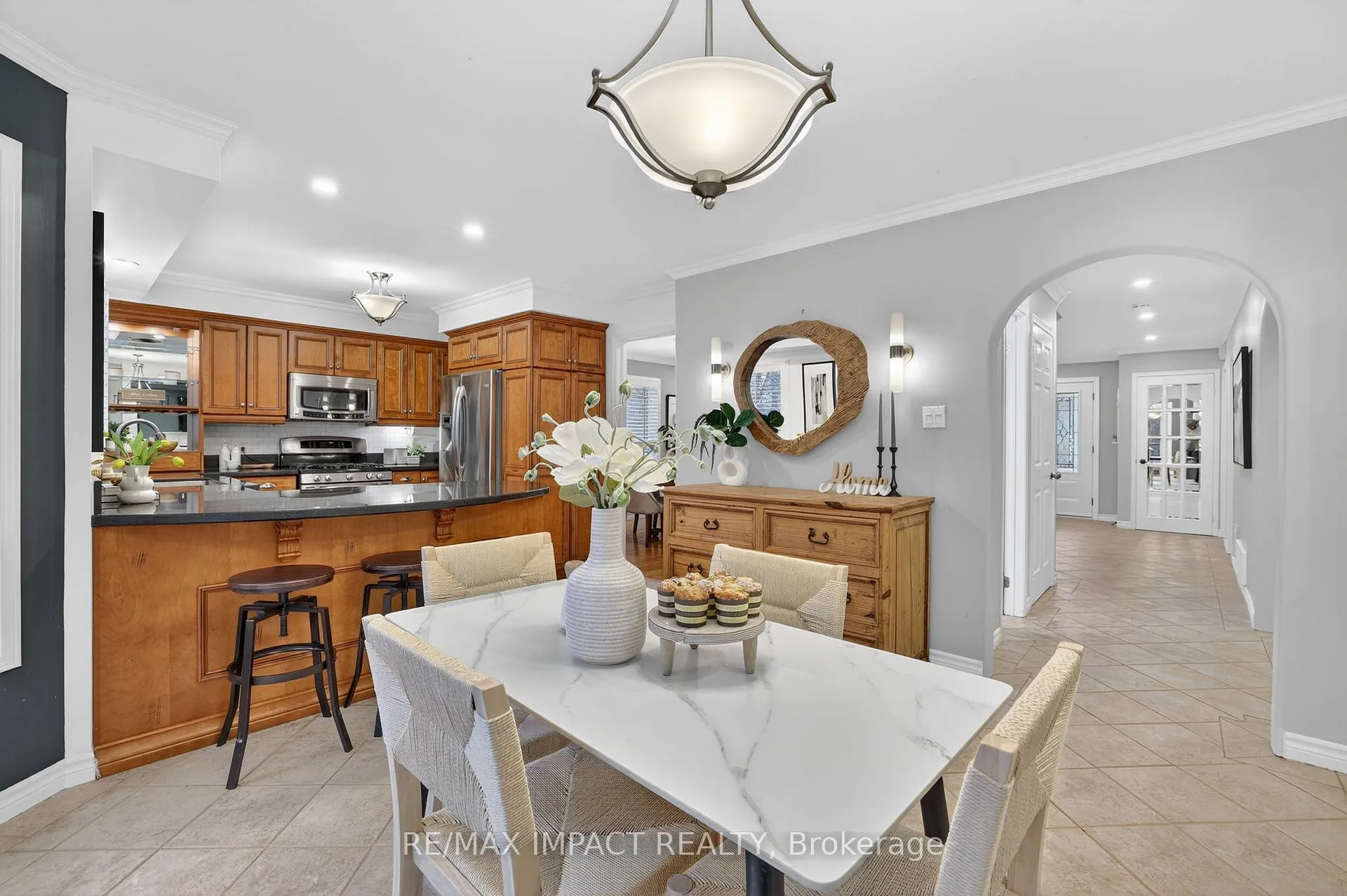 Photo 10 of 2348 Wildwood Crescent, Pickering, Brock Ridge — HOMEH